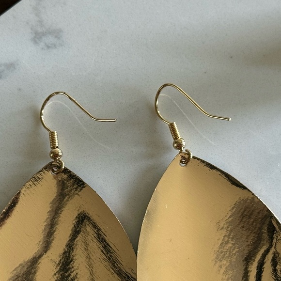Multicolor Metallic Gold Dangle Teardrop Statement Earrings - Picture 4 of 6